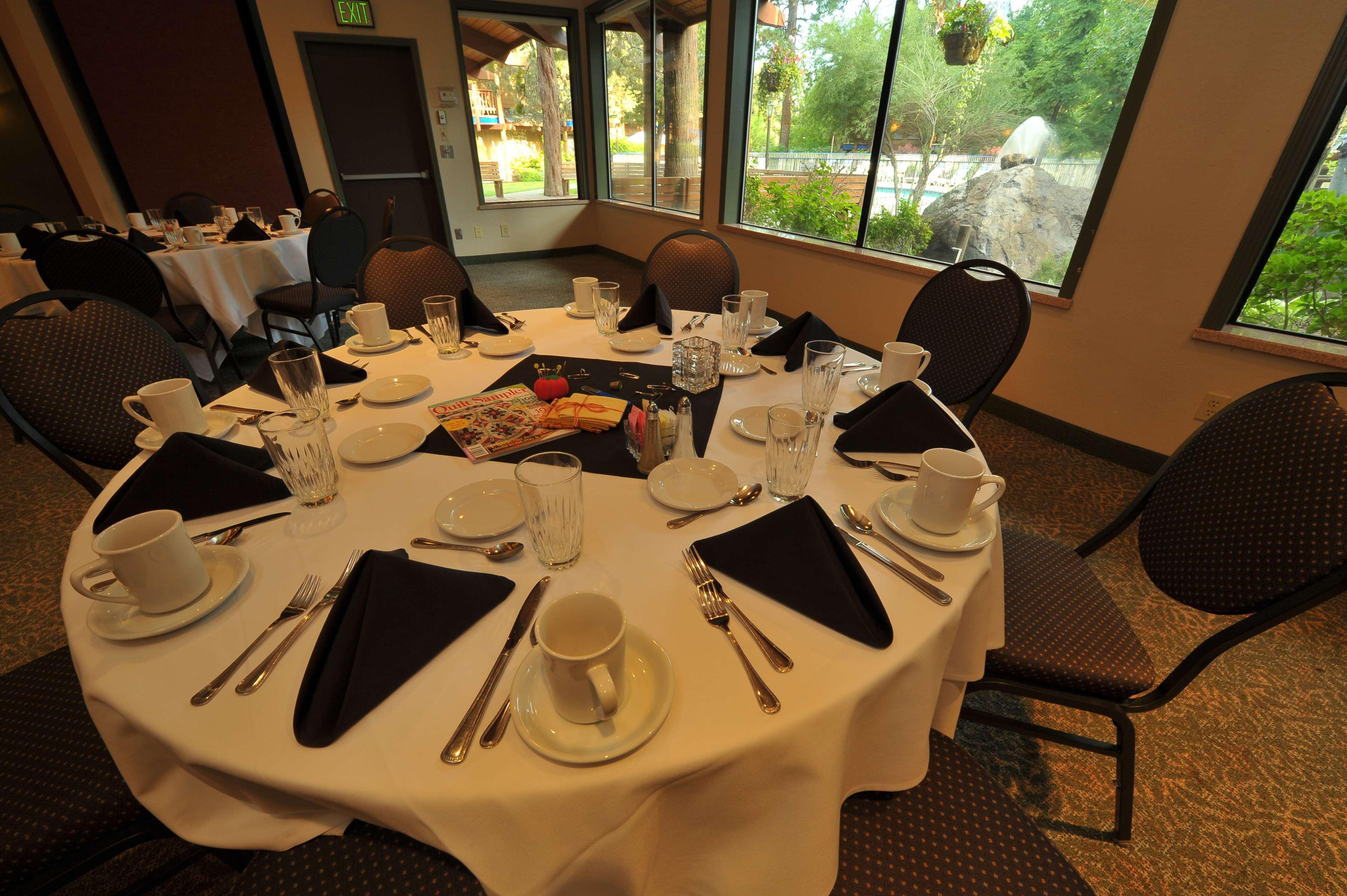 Shilo Inn Suites Hotel - Bend Restaurant foto
